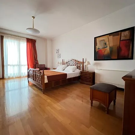 Seaside Lagonisi Villa